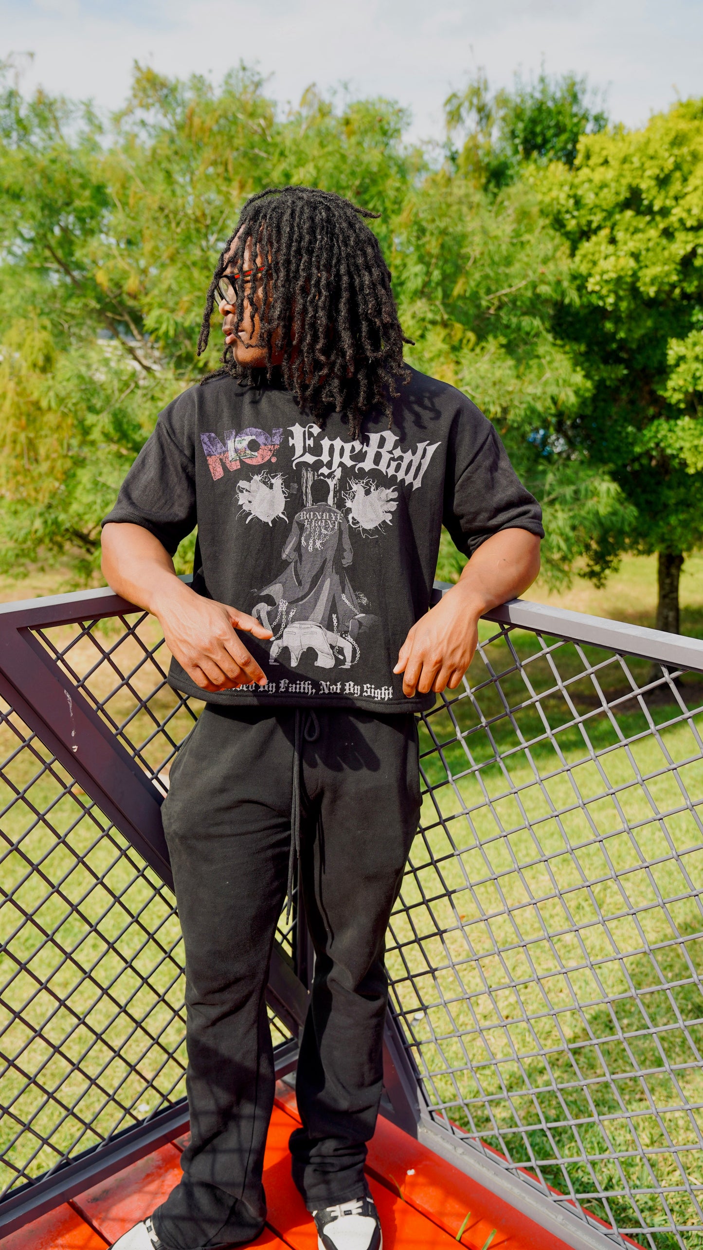 Broken Chain Tee